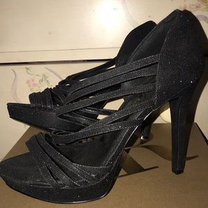 Gianni Bini black sparkles strappy heels